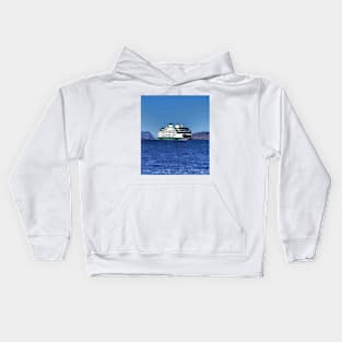 Ferryboat on Pudget Sound in Seattle Washington Kids Hoodie